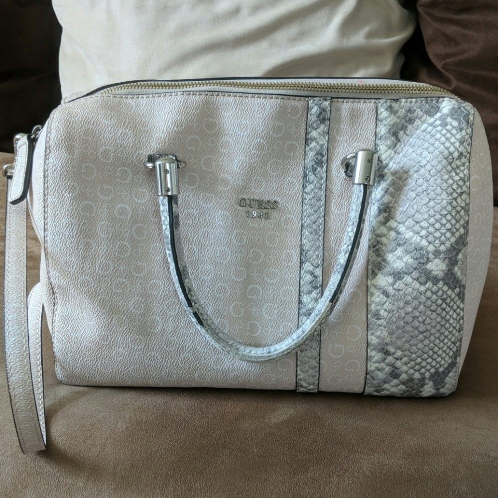 Guess Bag